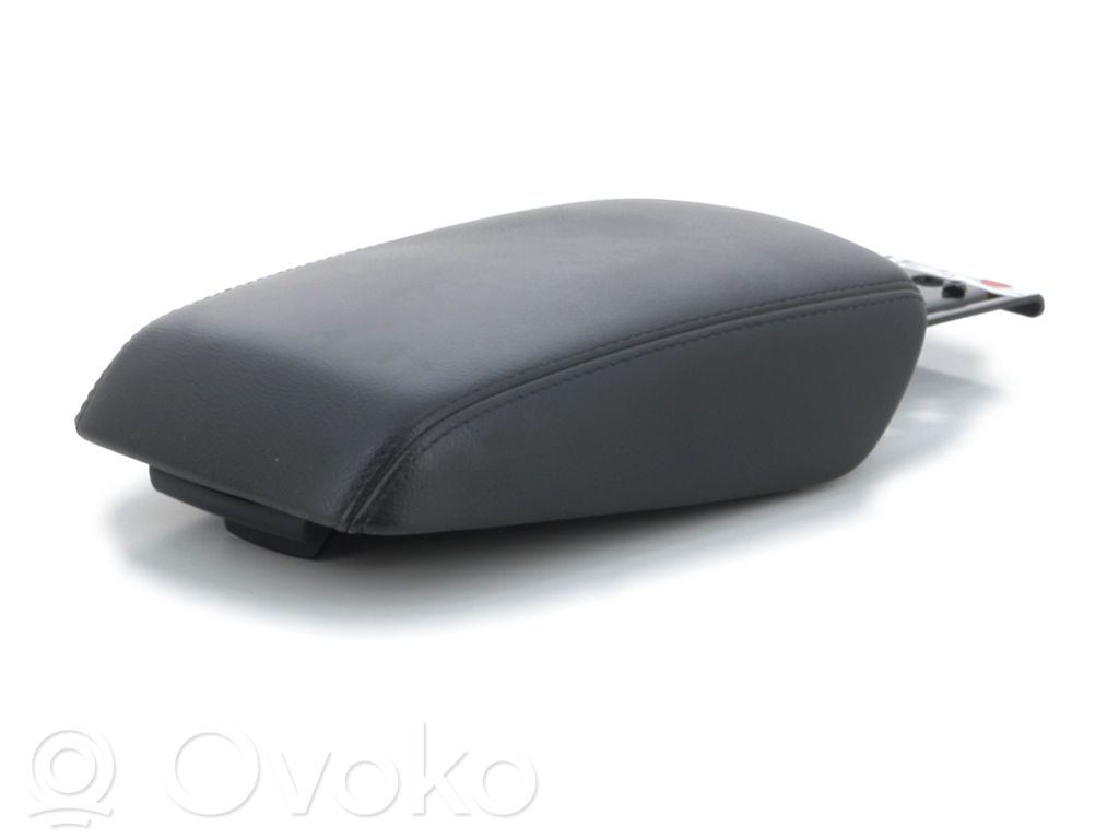 Ford Focus Center console 