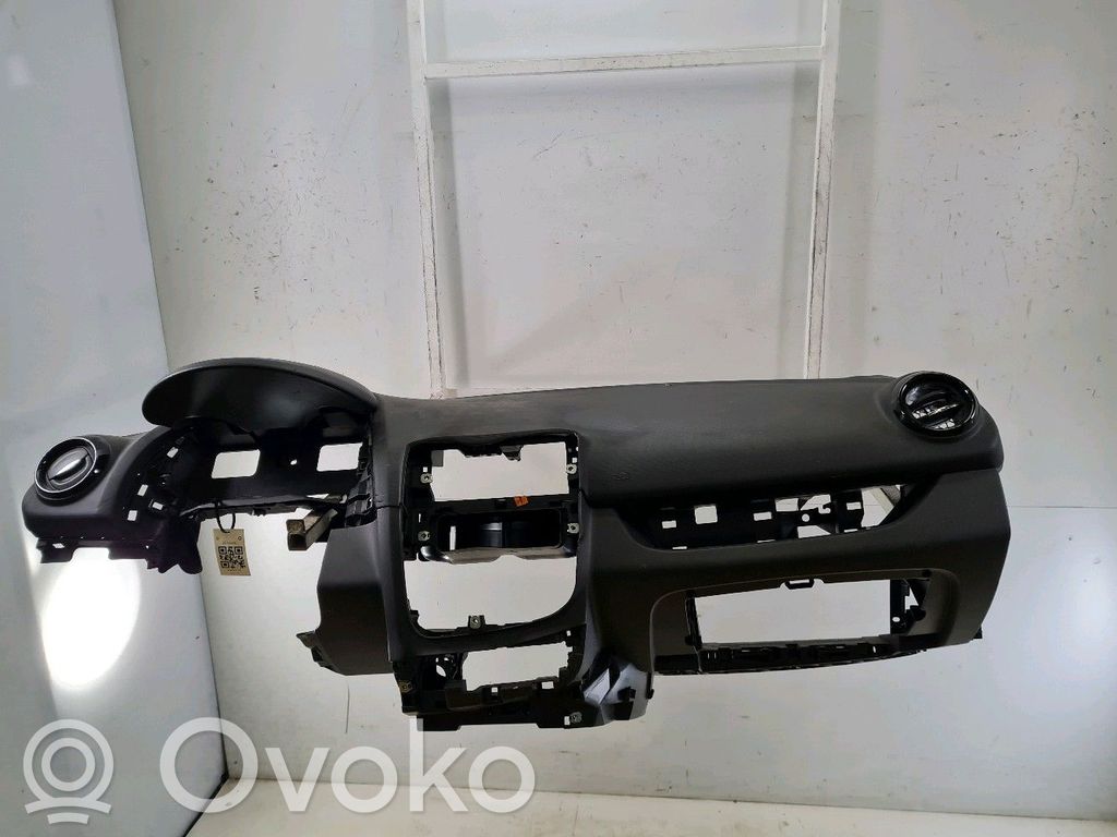 Renault Clio IV Panel de instrumentos 