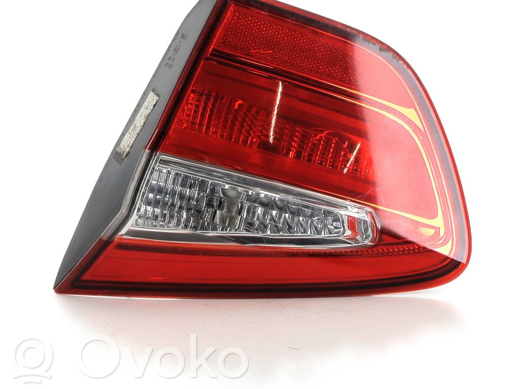 KIA Rio Luces portón trasero/de freno 