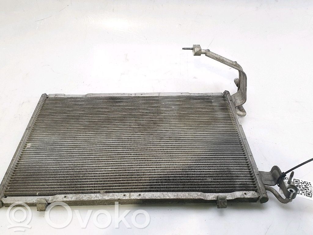 Ford Fiesta Skraplacz / Chłodnica klimatyzacji 