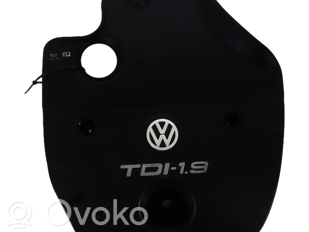Volkswagen Golf IV Capac protecție motor 