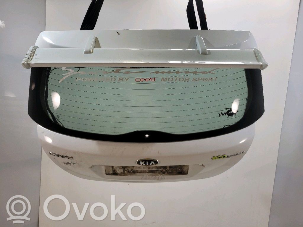 KIA Ceed Aizmugurējais pārsegs (bagāžnieks) 