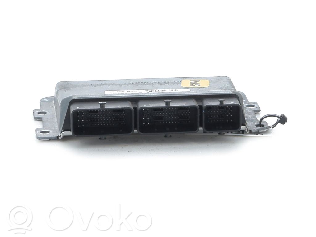 Engine control unit/module   237109776R,G16185Q