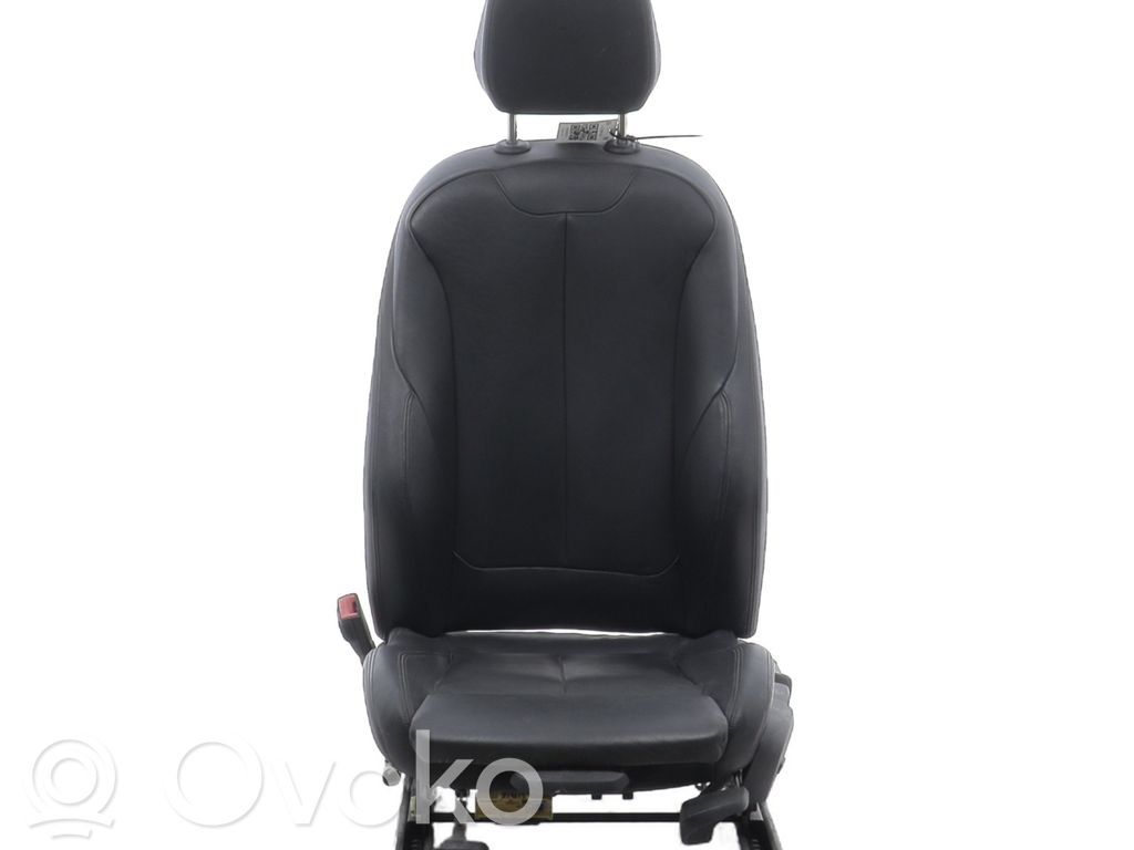 BMW 1 F20 F21 Kuljettajan istuin 