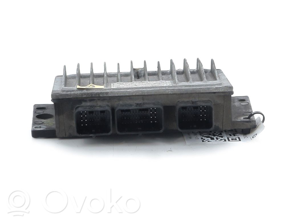 Renault Clio III Engine control unit/module 