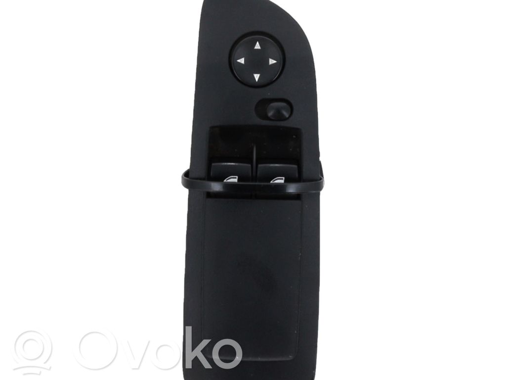 BMW 1 E82 E88 Electric window control switch 