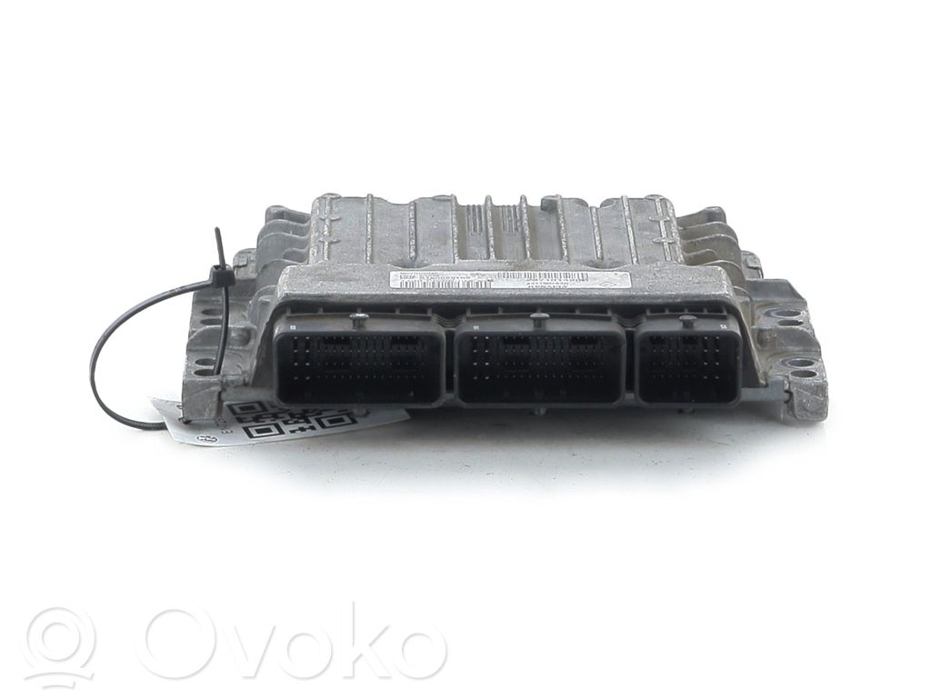 Dacia Duster Engine control unit/module 