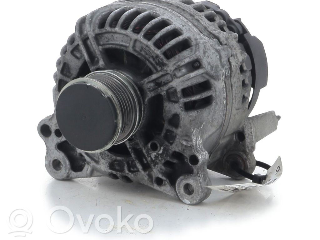 Volkswagen Golf IV Alternator 