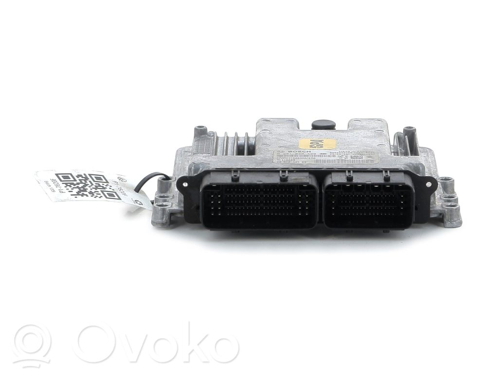 Peugeot 208 II Engine control unit/module 