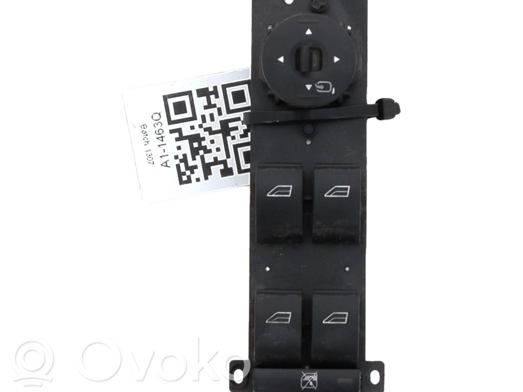 Ford Focus Electric window control switch 