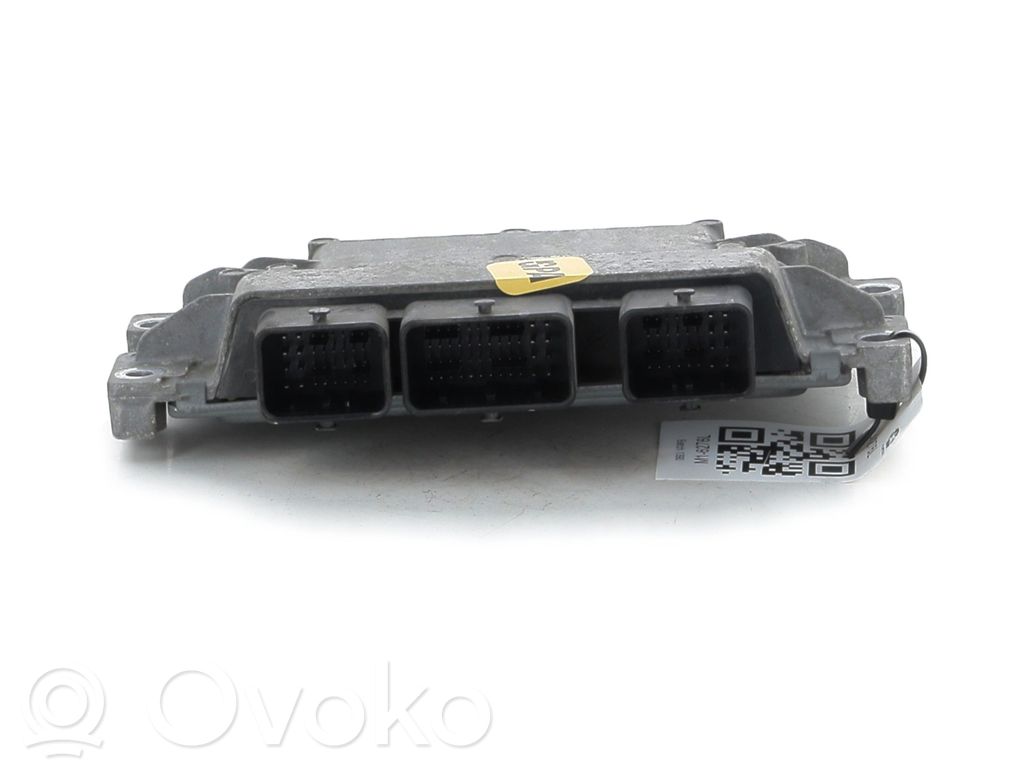 Unidad de control/módulo del motor   8200774747,M16276L