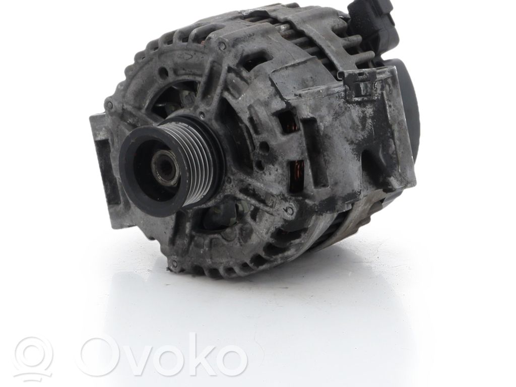 Mercedes-Benz C W204 Alternador 