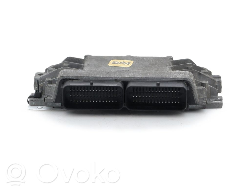 Unidad de control/módulo del motor   8200856659,G10808P