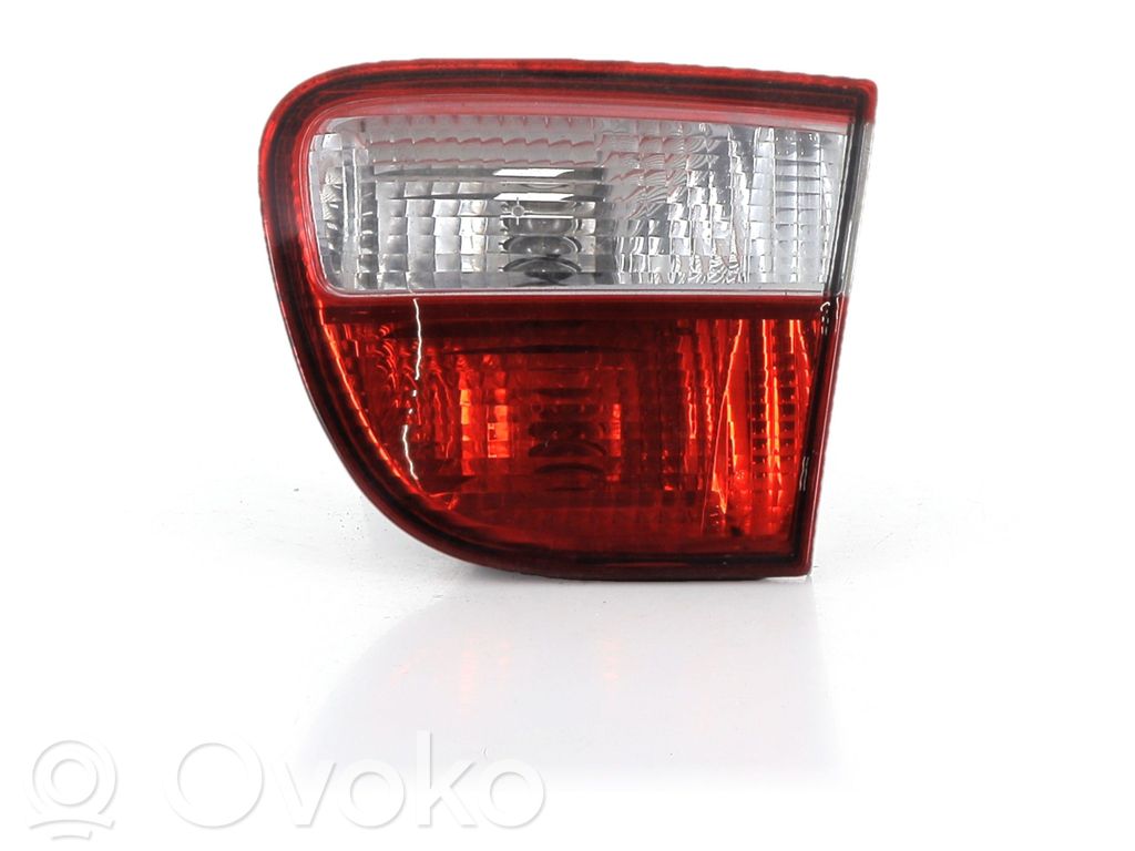 Lampy tylnej klapy bagażnika   1M694510801C,H15890A