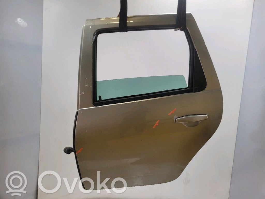 Puerta trasera   821014570R,P14735V