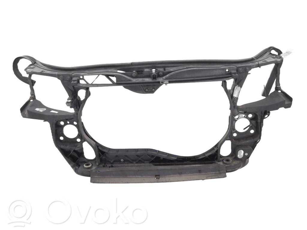 Audi A4 S4 B7 8E 8H Pas przedni 