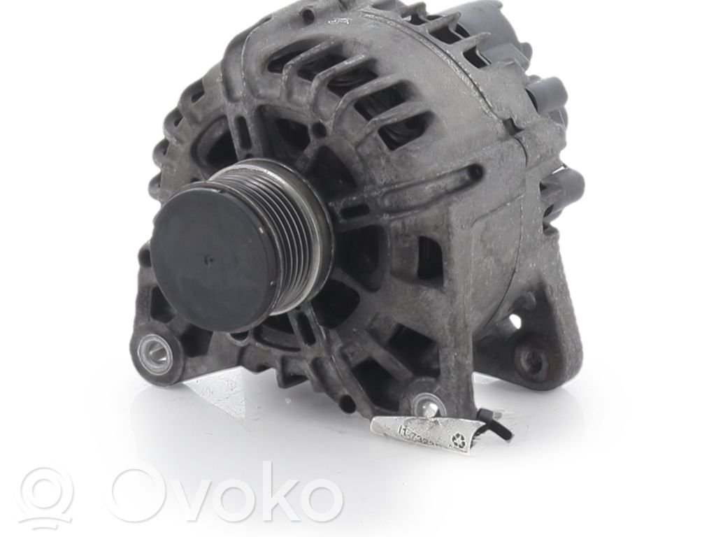 Renault Clio IV Lichtmaschine