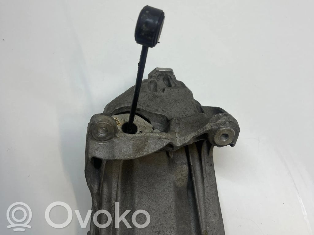 Audi A4 S4 B9 Engine mounting bracket 