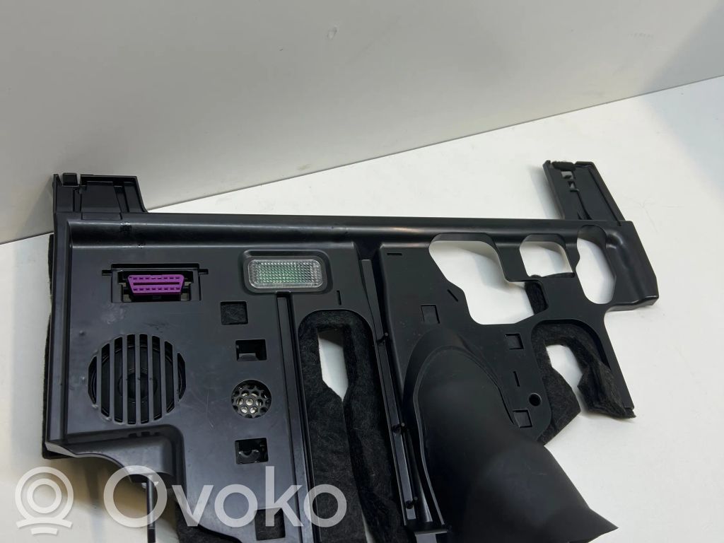 Audi A4 S4 B9 Element deski rozdzielczej / dół 