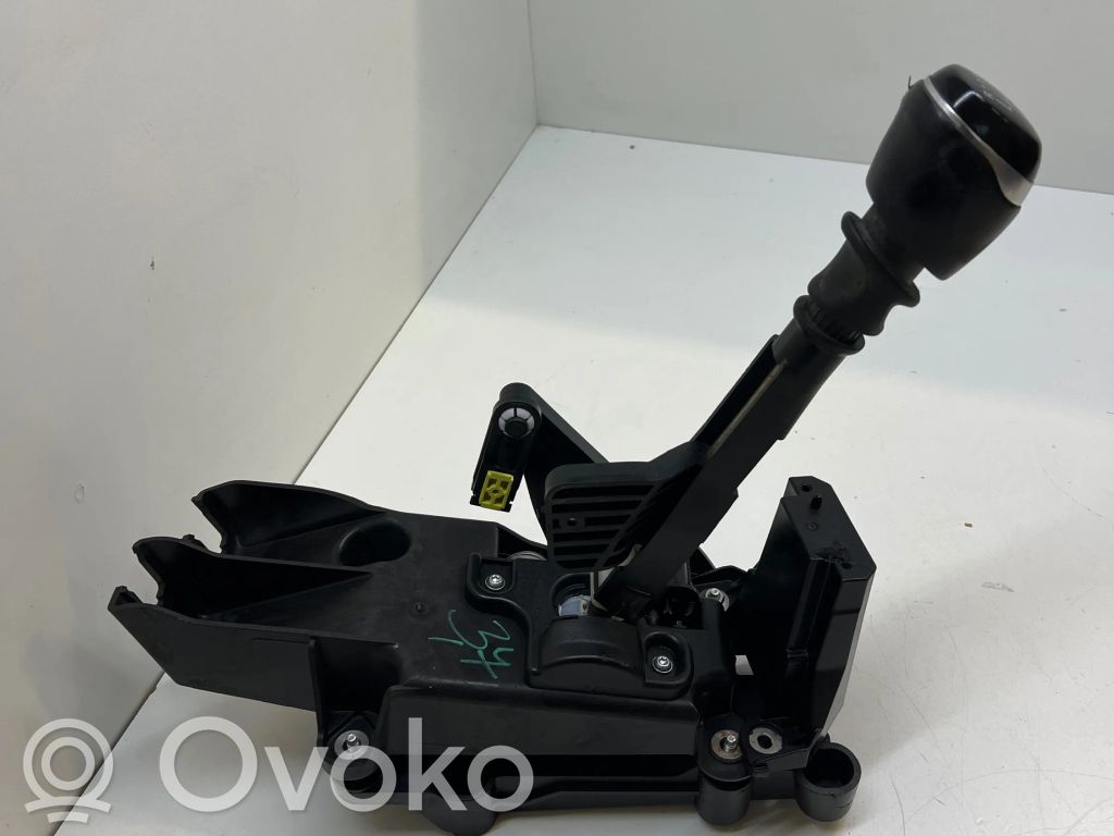 Renault Kadjar Pavarų perjungimo mechanizmas (kulisa) 