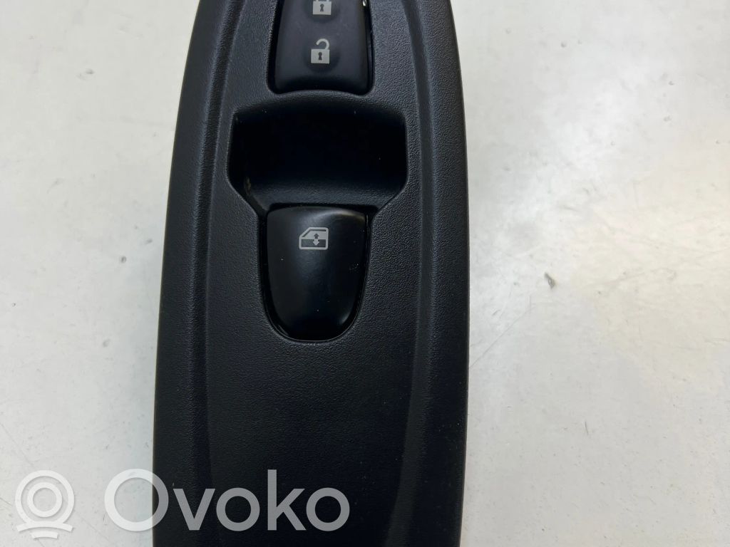 Renault Kadjar Electric window control switch 
