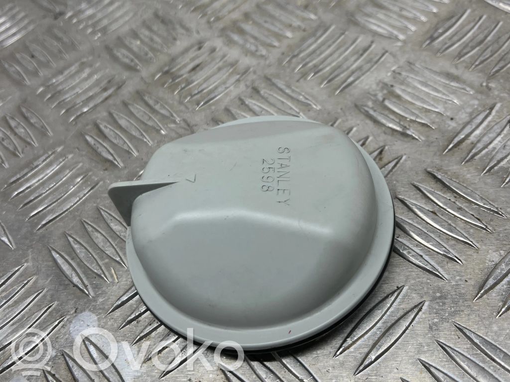 Suzuki Swift III Headlight/headlamp dust cover 