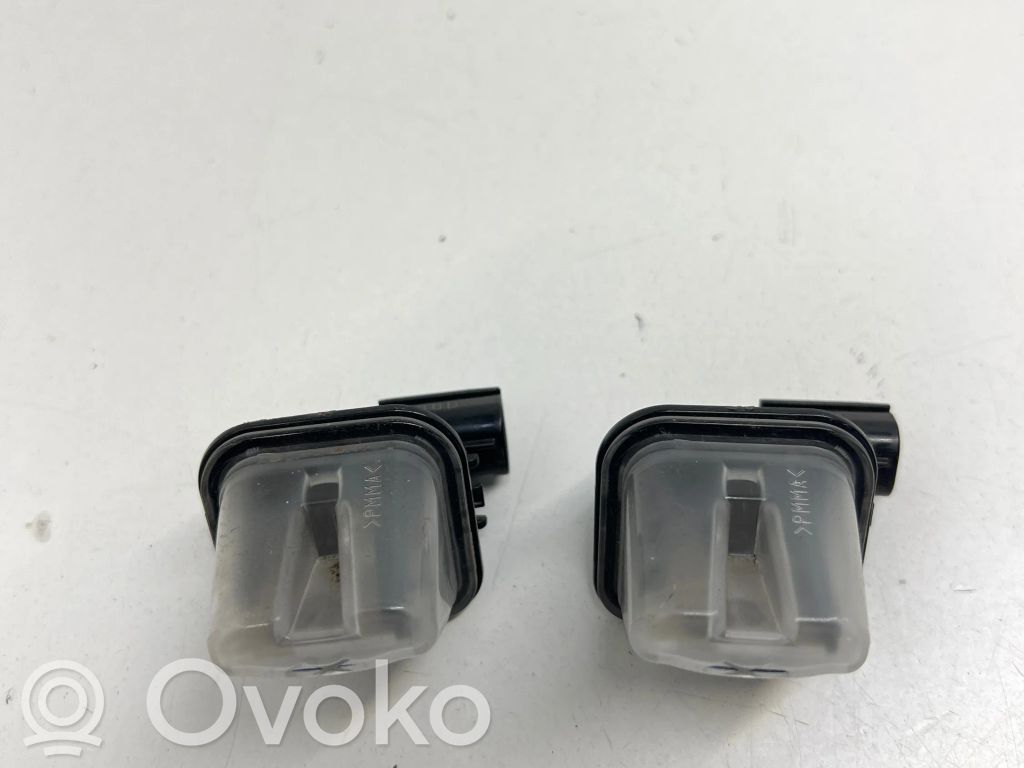 Suzuki Swift III Numura zīmes apgaismojums 