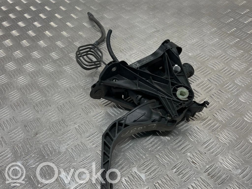 Seat Leon (5F) Clutch pedal 