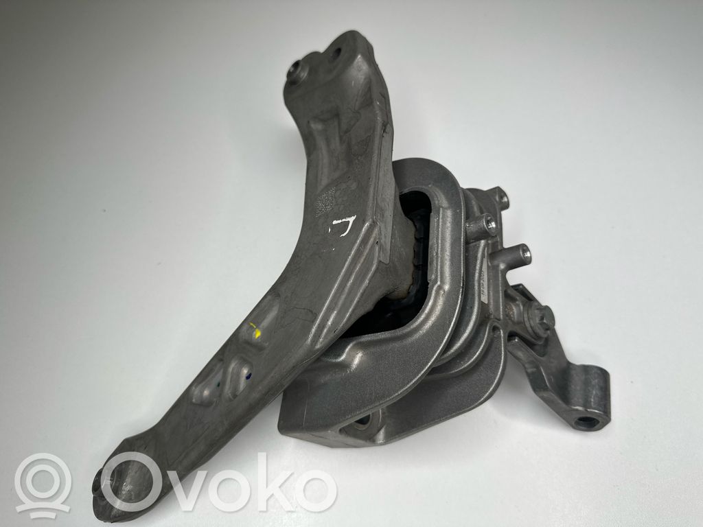 Audi Q3 F3 Engine mount bracket 