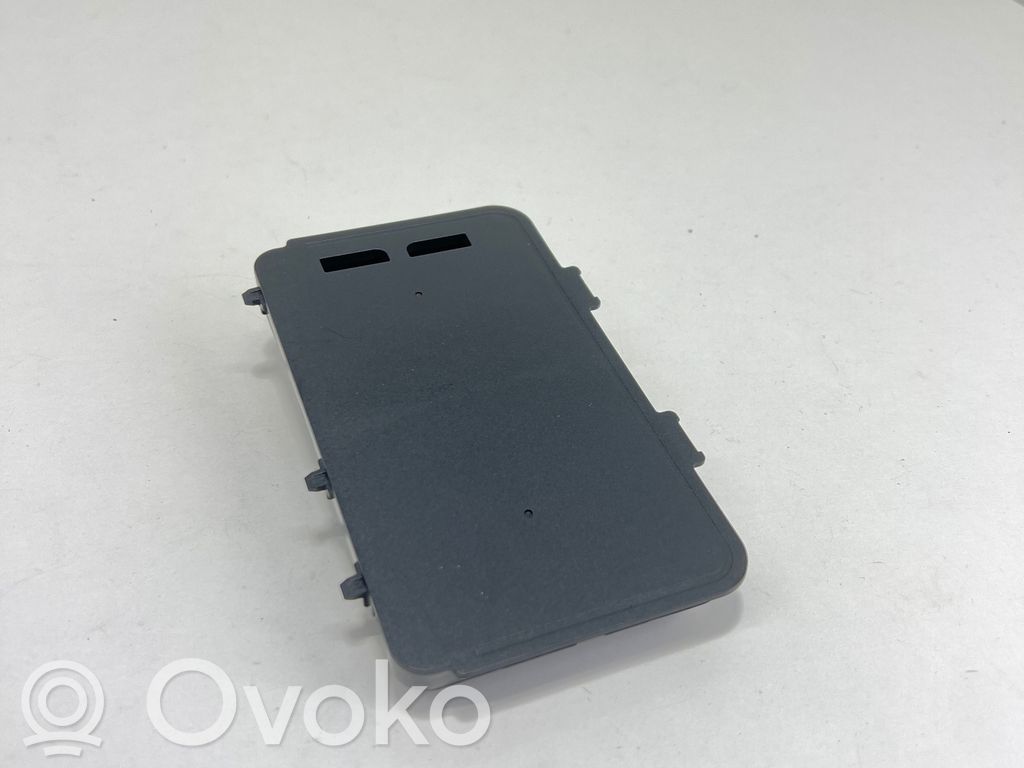 Volkswagen Golf VIII Wireless charging module 