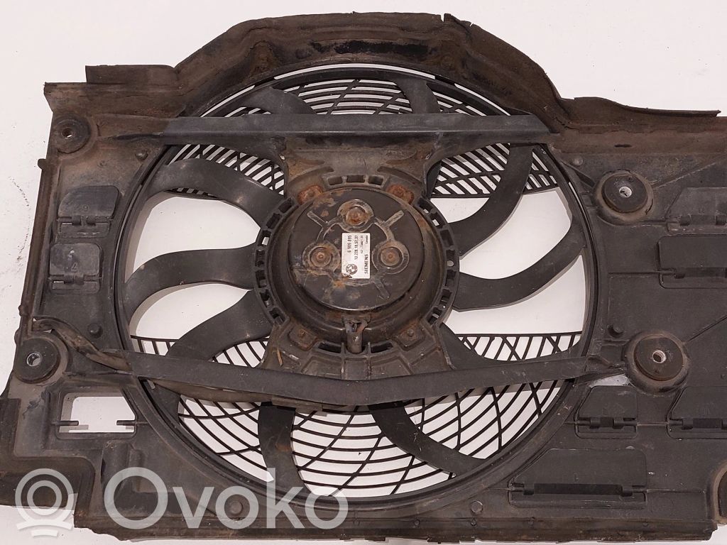 BMW 5 E39 Elektrinis radiatorių ventiliatorius 