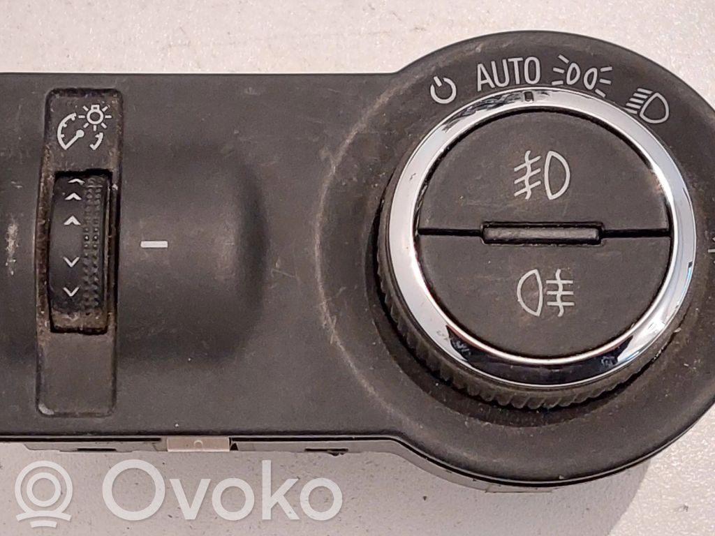 Light switch   251533,13268698,3R14