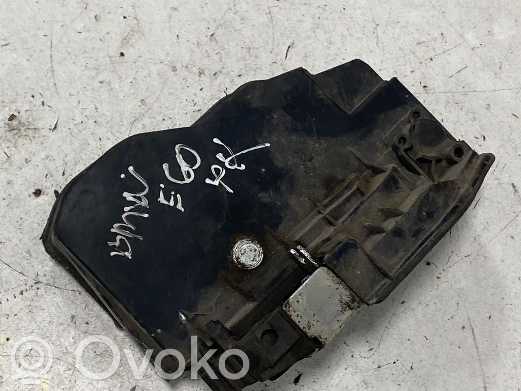 Etuoven lukko
