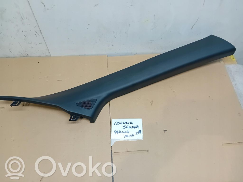 Nissan Micra K14 Otras molduras del borde/pilar 