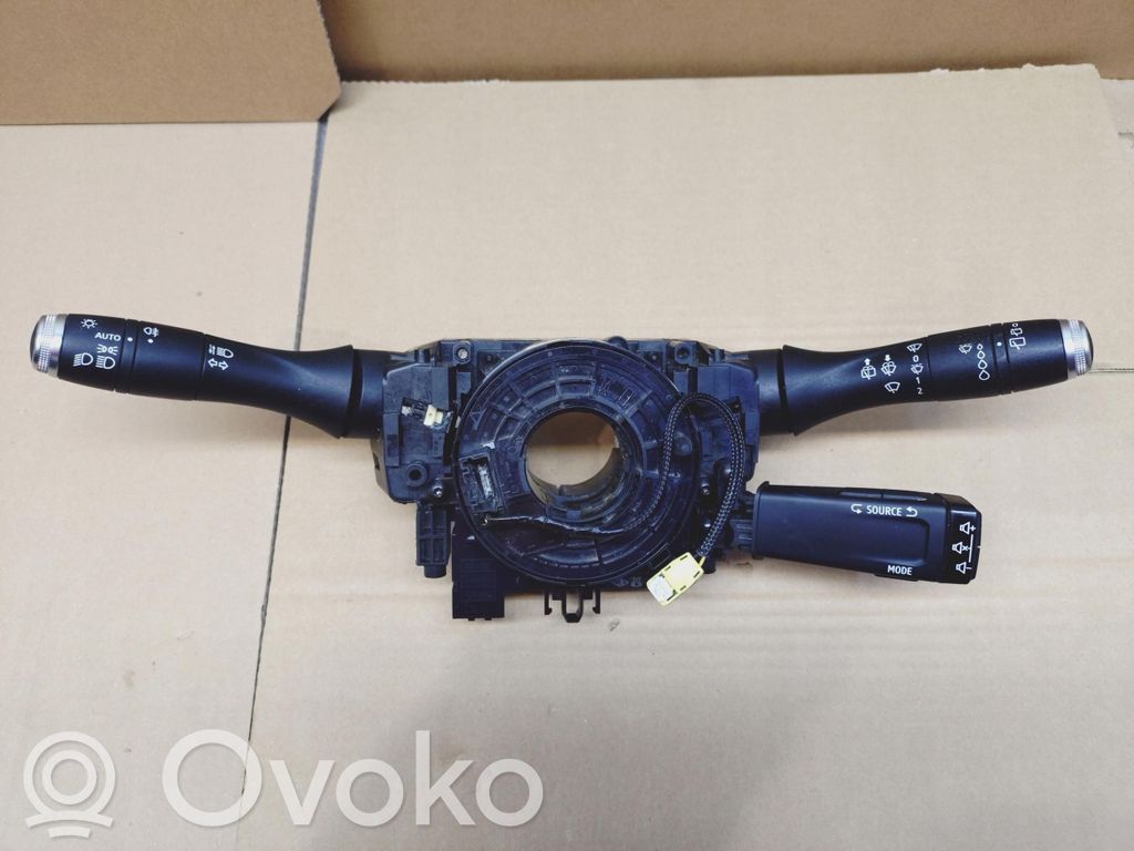 Renault Clio II Wiper turn signal indicator stalk/switch 