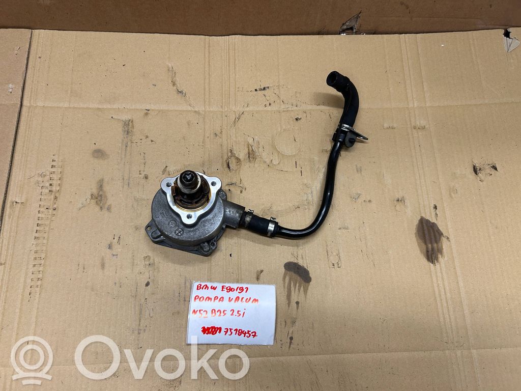 BMW 5 E60 E61 Vacuum pump 