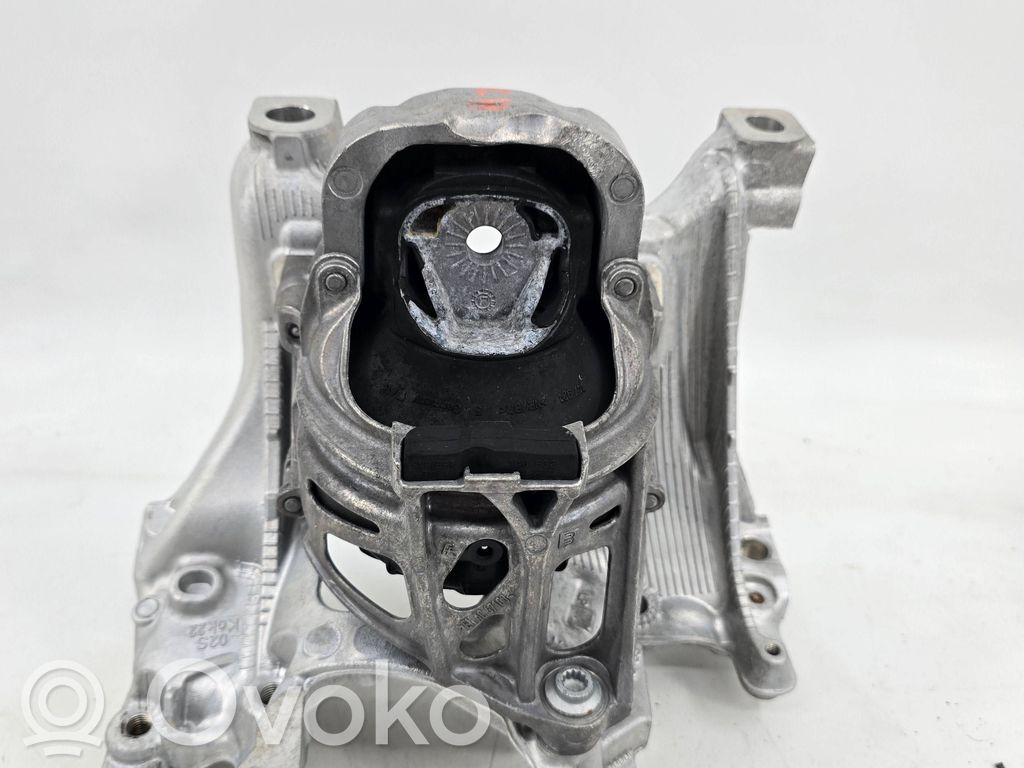 Engine mounting bracket   8W0399295E,4M0199371FG