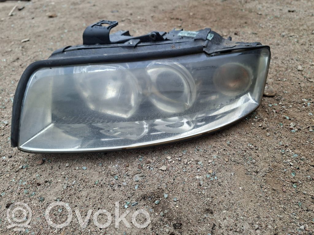 Audi A4 S4 B6 8E 8H Scheinwerfer 