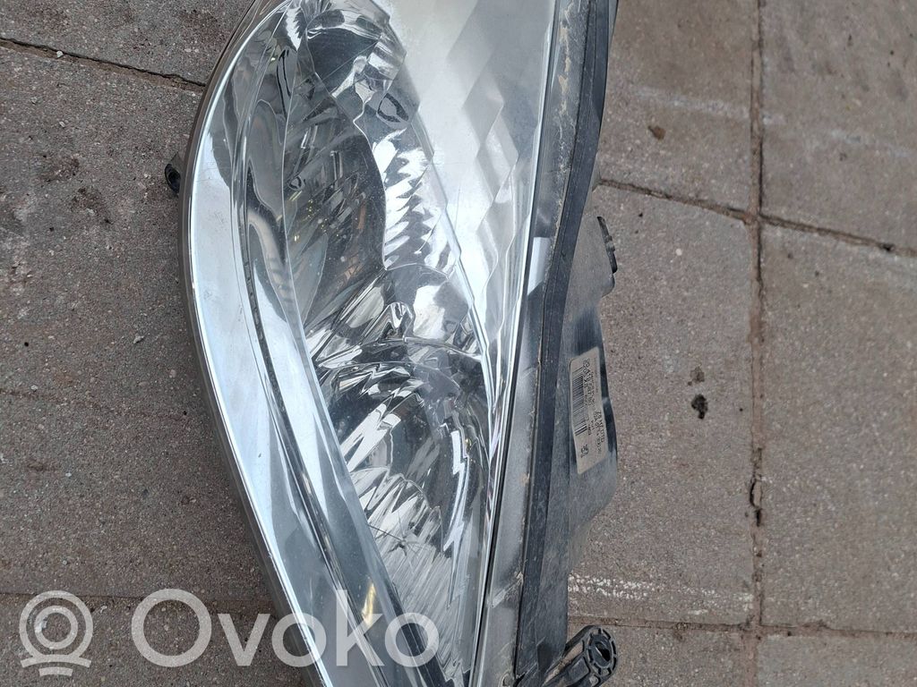 Peugeot 607 Phare frontale 
