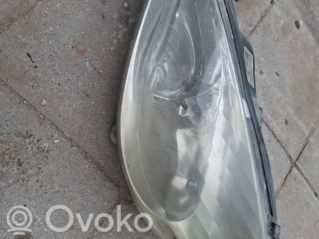Peugeot 607 Phare frontale 
