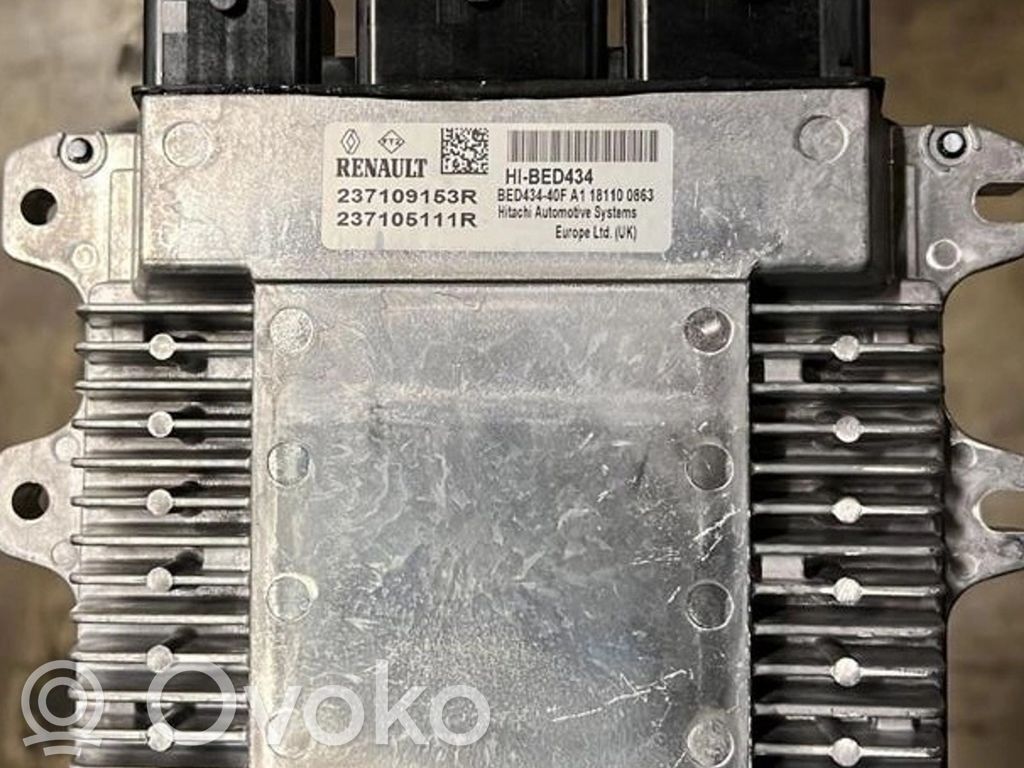 Renault Megane II Engine ECU kit and lock set 