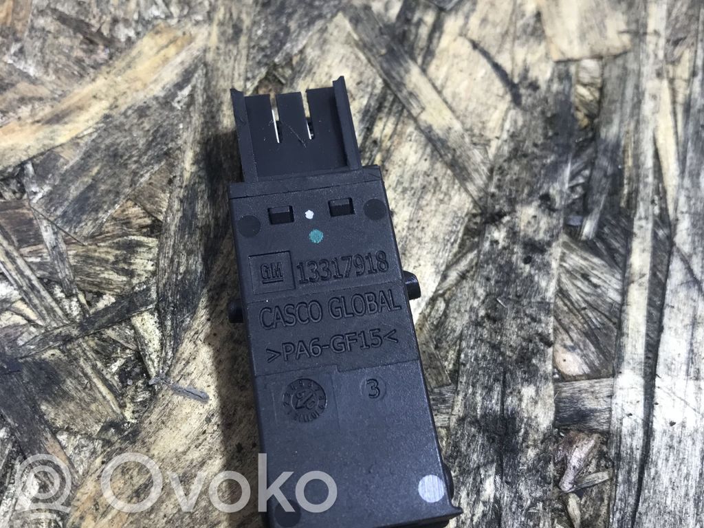 Opel Insignia A USB socket connector 