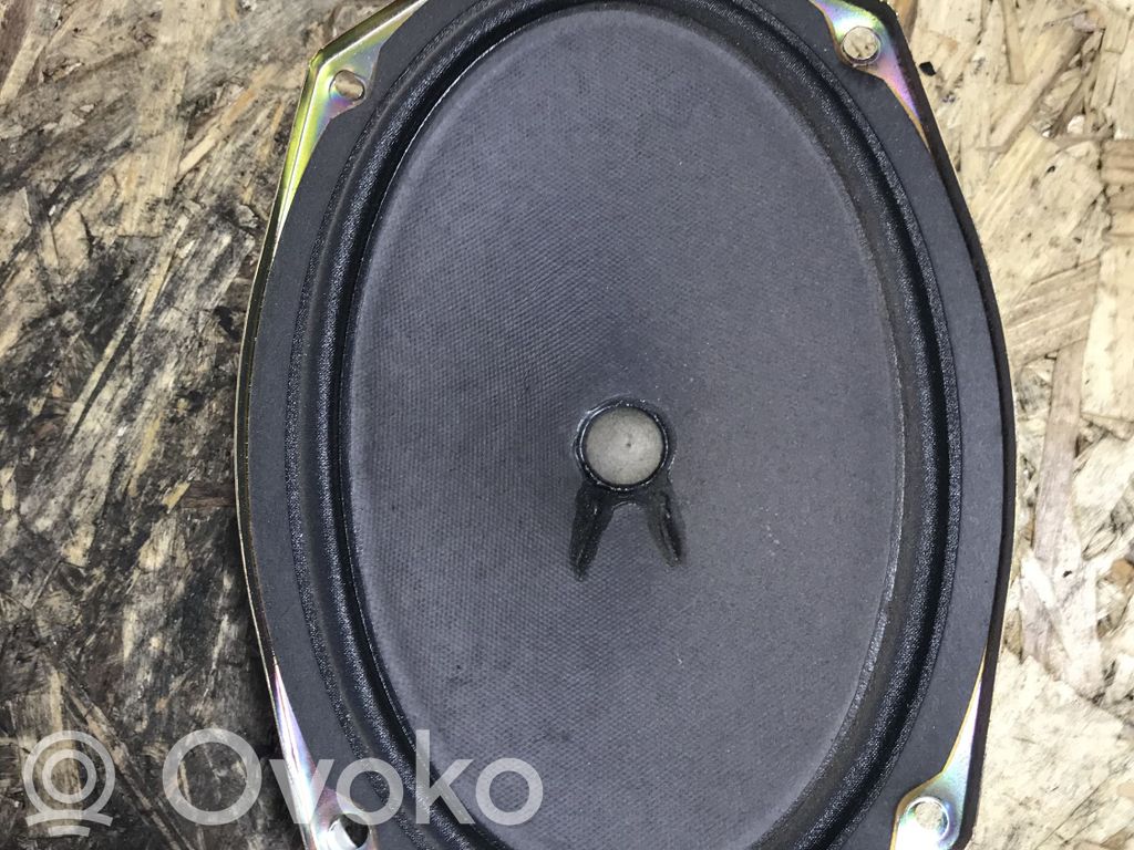 Mazda MPV Etuoven kaiutin 
