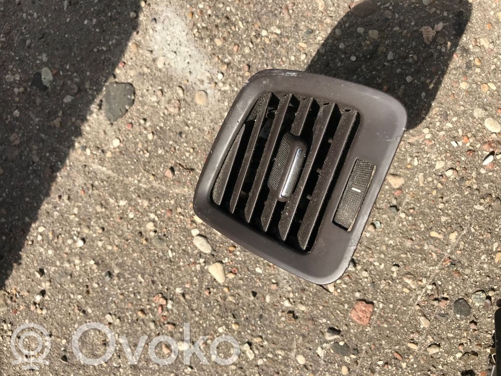 Opel Insignia A Boczna kratka nawiewu deski rozdzielczej 