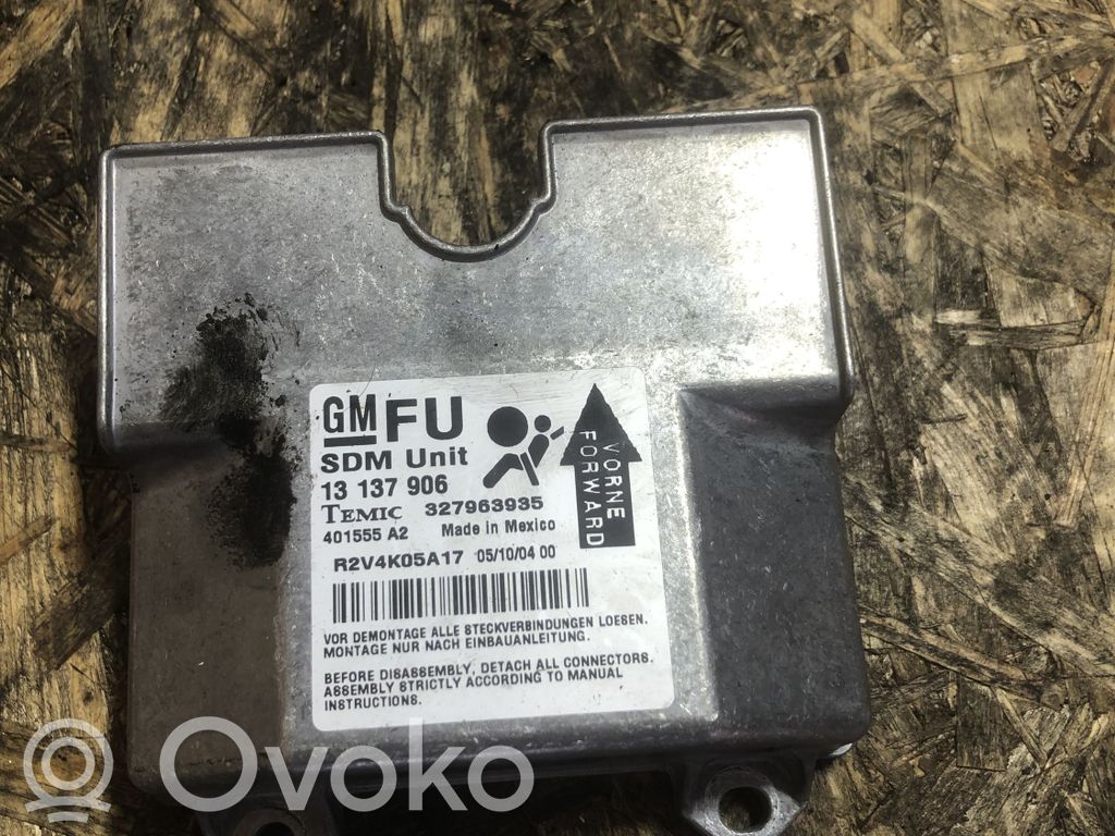 Opel Astra H Airbag control unit/module 