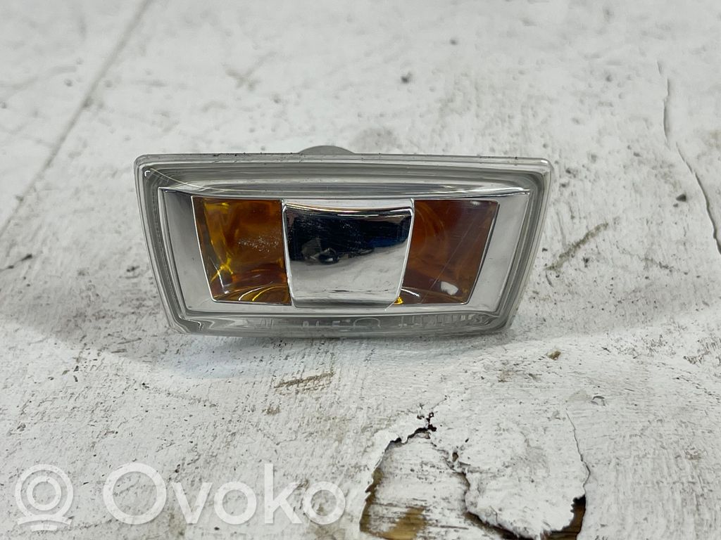 Opel Insignia A Front fender indicator light 