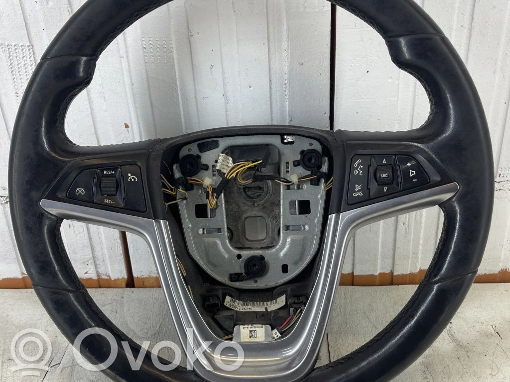 Opel Astra J Volante 