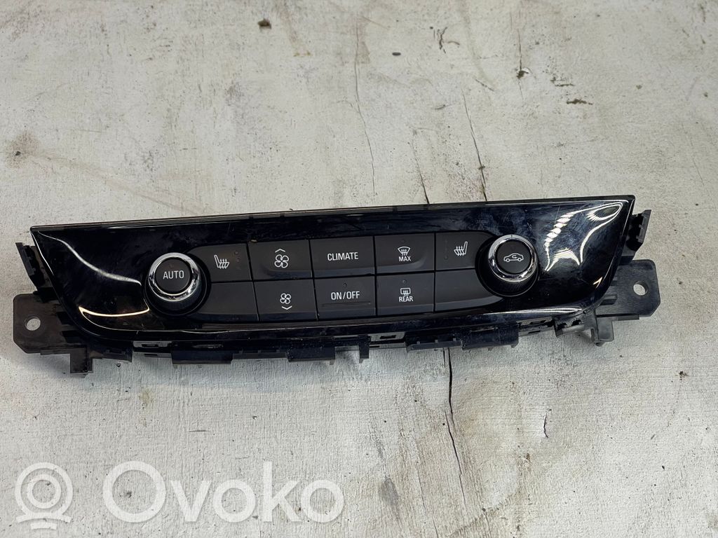 Opel Insignia B Climate control unit 