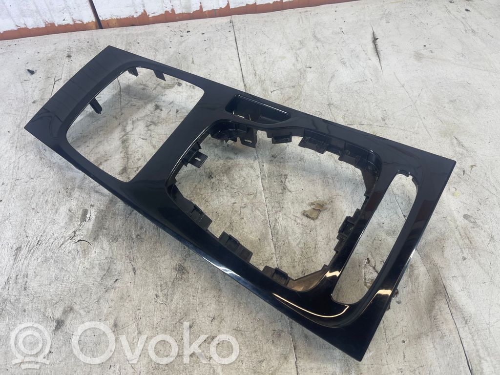 Opel Insignia B Ramă manetă schimbător viteze 