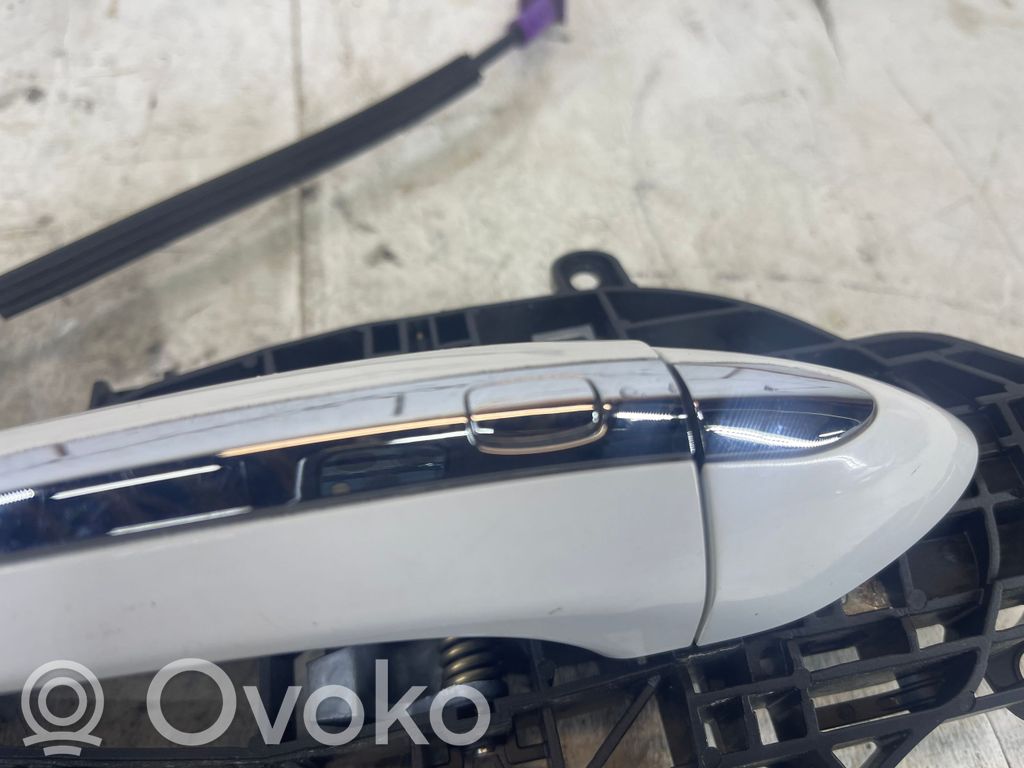 Opel Insignia B Klamka zewnętrzna drzwi przednich 